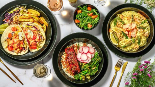Shop HelloFresh: Weekly Meal Kit Featuring Three Exquisite Meals for Two - Image 2
