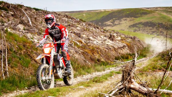 Shop the Ultimate Off-Road Biking Experience for Couples in Shropshire - Image 4