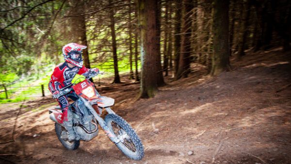Shop the Ultimate Off-Road Biking Experience for Couples in Shropshire - Image 2