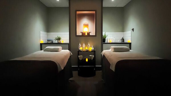 Shop the Exclusive Winter Warmer Package for Two: Enjoy a Morning or Afternoon 50-Minute Spa Treatment at Mercure Blackburn Dunkenhalgh - Image 3