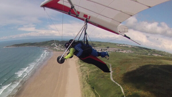 Shop for an Exhilarating Tandem Hang Gliding Experience in Devon - Image 5