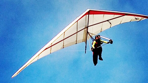 Shop for an Exhilarating Tandem Hang Gliding Experience in Devon - Image 6