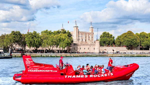 Shop Exhilarating Thames Rocket Powerboating Experience for Families in London - Image 2