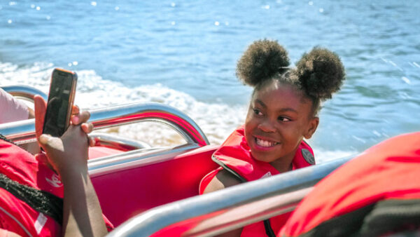 Shop Exhilarating Thames Rocket Powerboating Experience for Families in London