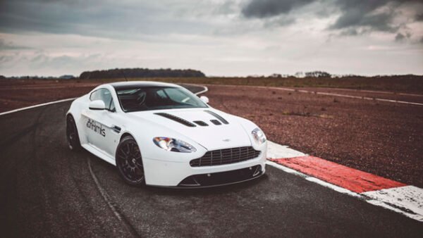 Shop the Exclusive Supercar Blast Driving Experience for Individuals - Image 5