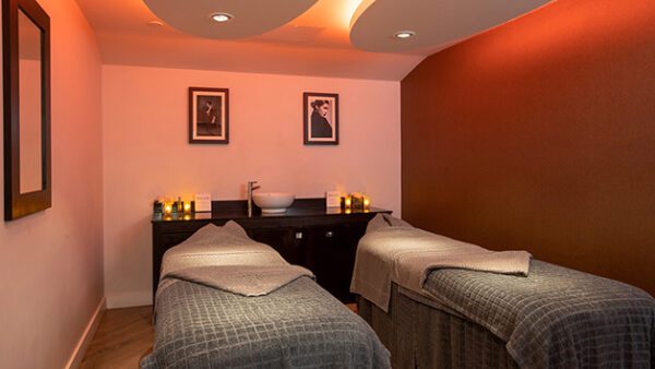 Shop Luxurious Spa Experiences and Exclusive Pampering Sessions for Couples - Image 2