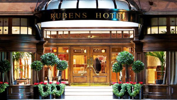 Shop the Exclusive Royal Cocktails and Sharing Platter Experience for Two at The Rubens at the Palace - Image 6