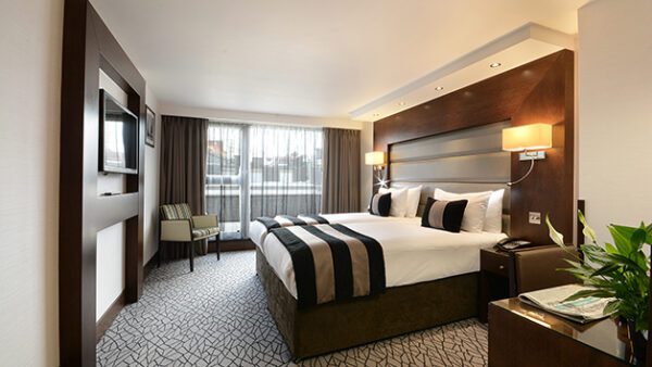 Shop the Exclusive Overnight Stay Package for Two, Including Breakfast, at The Park Grand Kensington - Image 5