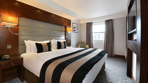 Shop the Exclusive Overnight Stay Package for Two, Including Breakfast, at The Park Grand Kensington - Image 2