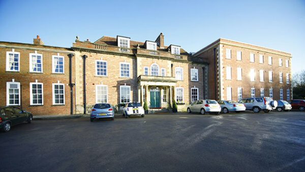 Shop the Ultimate Overnight Spa Retreat for Two with Dinner and a 55-Minute Treatment at Bannatyne Hastings - Image 2