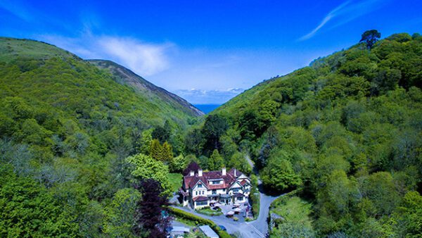 Shop Our Exclusive Offer: Luxury Overnight Stay with Gourmet Dinner and Champagne for Two - Image 3