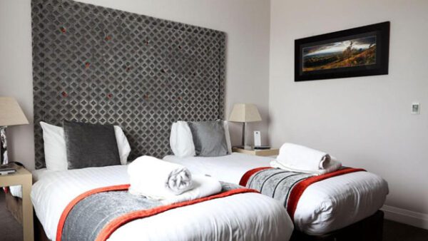 Shop the Exclusive Deluxe Overnight Spa Retreat with Gourmet Dinner and Personalized Treatment at The Malvern Spa Hotel - Image 2