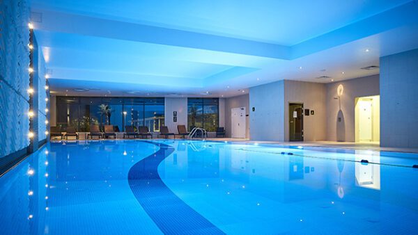 Shop the Exclusive Weekend Getaway for Two: Includes Chocolates and Prosecco at Crowne Plaza Reading East - Image 6