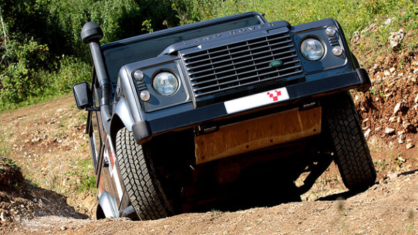 Shop the Exclusive 4x4 Off-Road Driving Experience at Brands Hatch for Individuals - Image 3