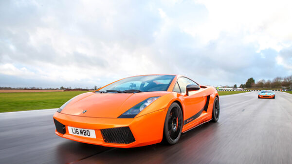 Shop the Exclusive Lamborghini and Ferrari Driving Experience for One - Image 2