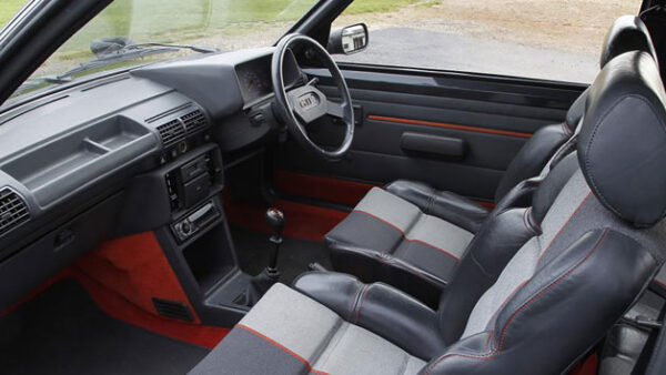 Shop the Ultimate Triple Legends 80s Hot Hatch Driving Experience - Image 10