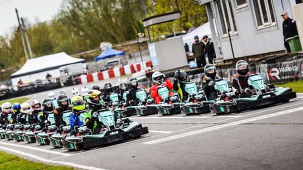 Shop Premium Weekday Karting Experience for Two at Rye House Karting - Image 5