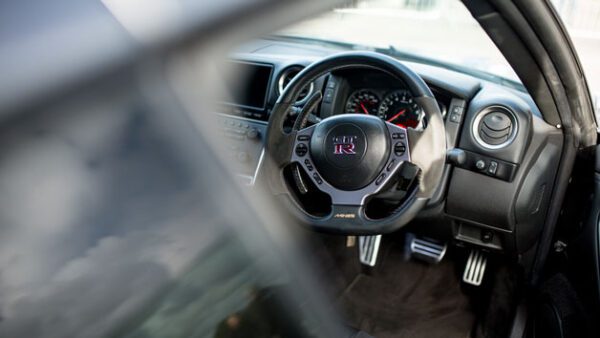 Shop the Exhilarating 1200BHP Nissan GTR Driving Experience: 12-Lap Thrill for One - Image 4