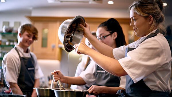 Shop Exclusive Full-Day Culinary Experience for One at The Raymond Blanc Cookery School, Belmond Le Manoir - Image 3