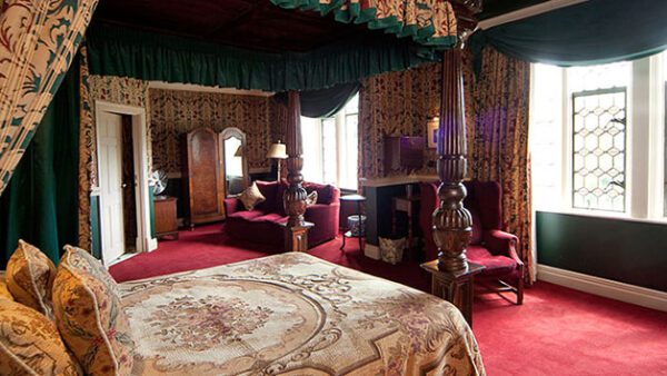 Shop the Exclusive One-Night Escape Package for Two at Coombe Abbey - Image 5
