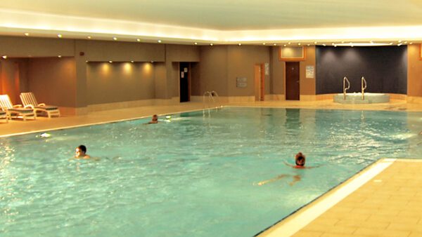 Shop the Luxurious Overnight Spa Retreat for Two with a 50-Minute Pampering Session and Gourmet Dinner at East Sussex National Hotel - Image 6