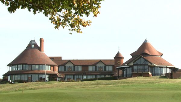 Shop the Luxurious Overnight Spa Retreat for Two with a 50-Minute Pampering Session and Gourmet Dinner at East Sussex National Hotel - Image 3