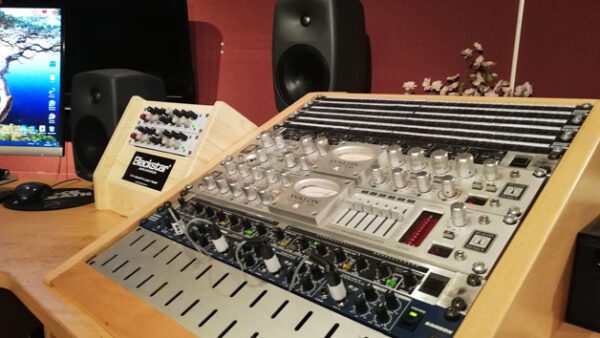 Shop the Exclusive Three-Hour, One-on-One Studio Engineering and Production Course at Midi Madness - Image 7