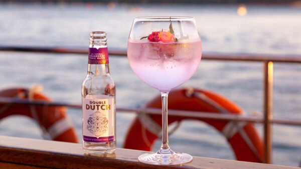 Shop the Exclusive Gin and Jazz Cruise Experience for Two with Dorset Cruises - Image 6