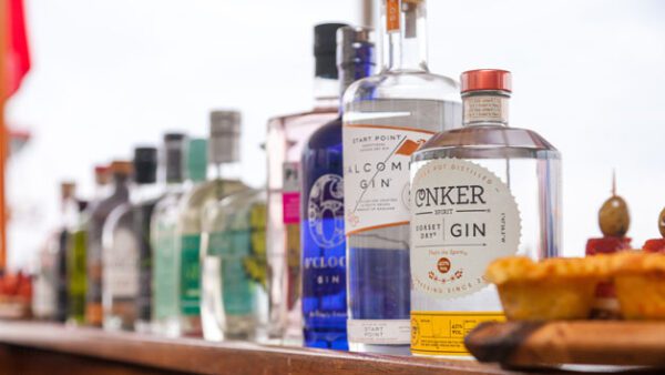 Shop the Exclusive Artisan Gin Tasting and Canapé Experience for Two by Dorset Cruises - Image 9