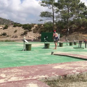 Shop: Exclusive Clay Pigeon Shooting Experience with 30 Clays at Guns and Clays for One Participant