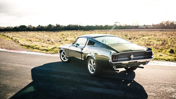Shop the Eleanor Vs Bullitt Mustang Driving Experience for One at Drift Limits - Image 4